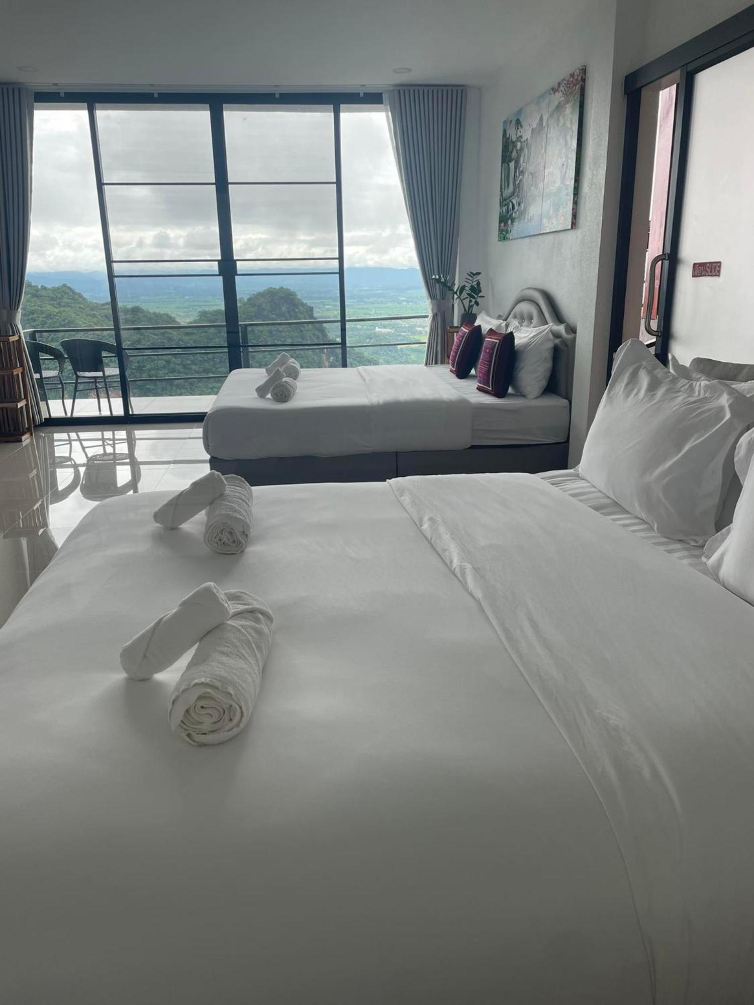Bed and Breakfast Oasis Phamee Ban Pha Mi Экстерьер фото